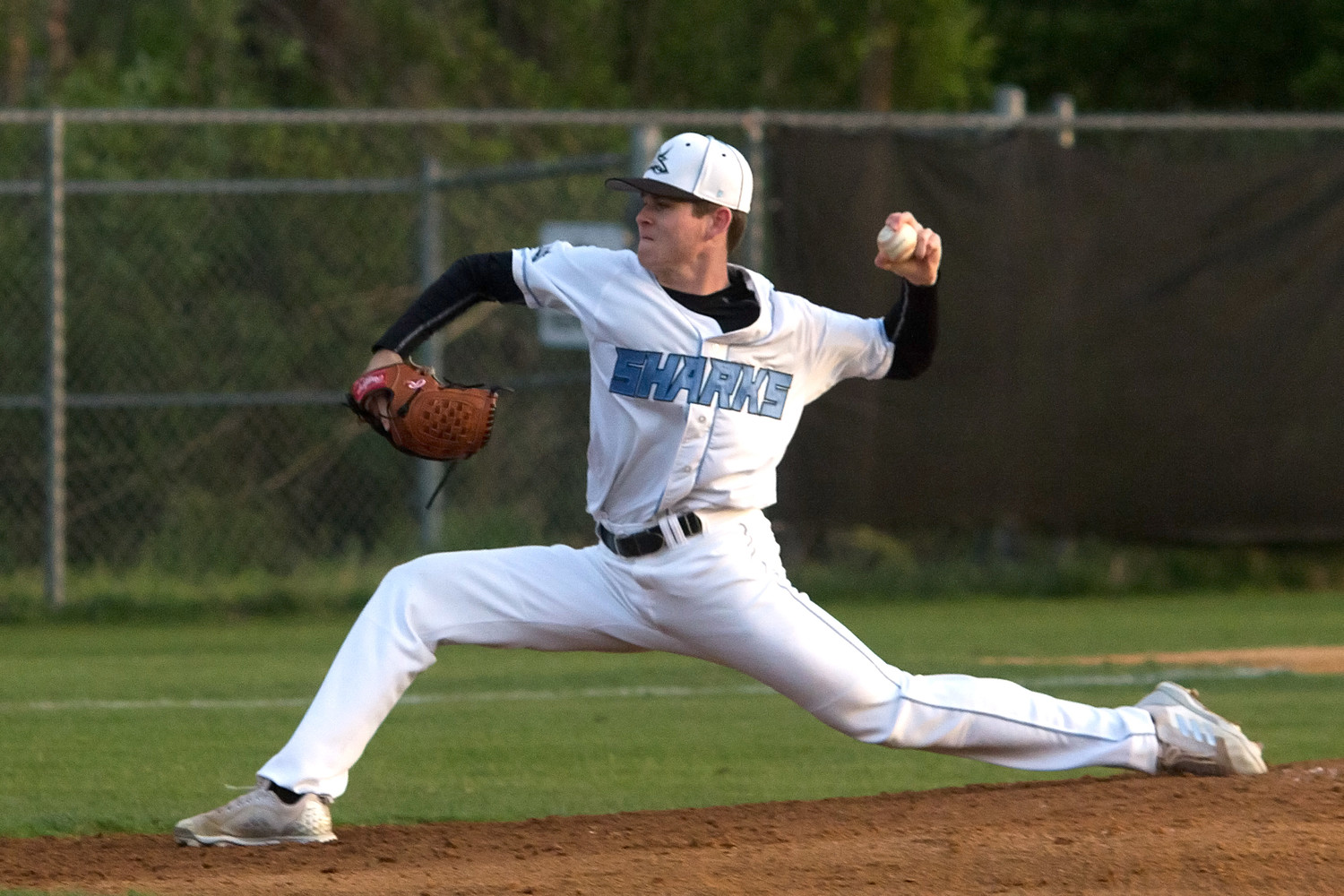 Ponte Vedra pitcher Kevin Faulkner delivers a pitch to a Ridgeview batter.